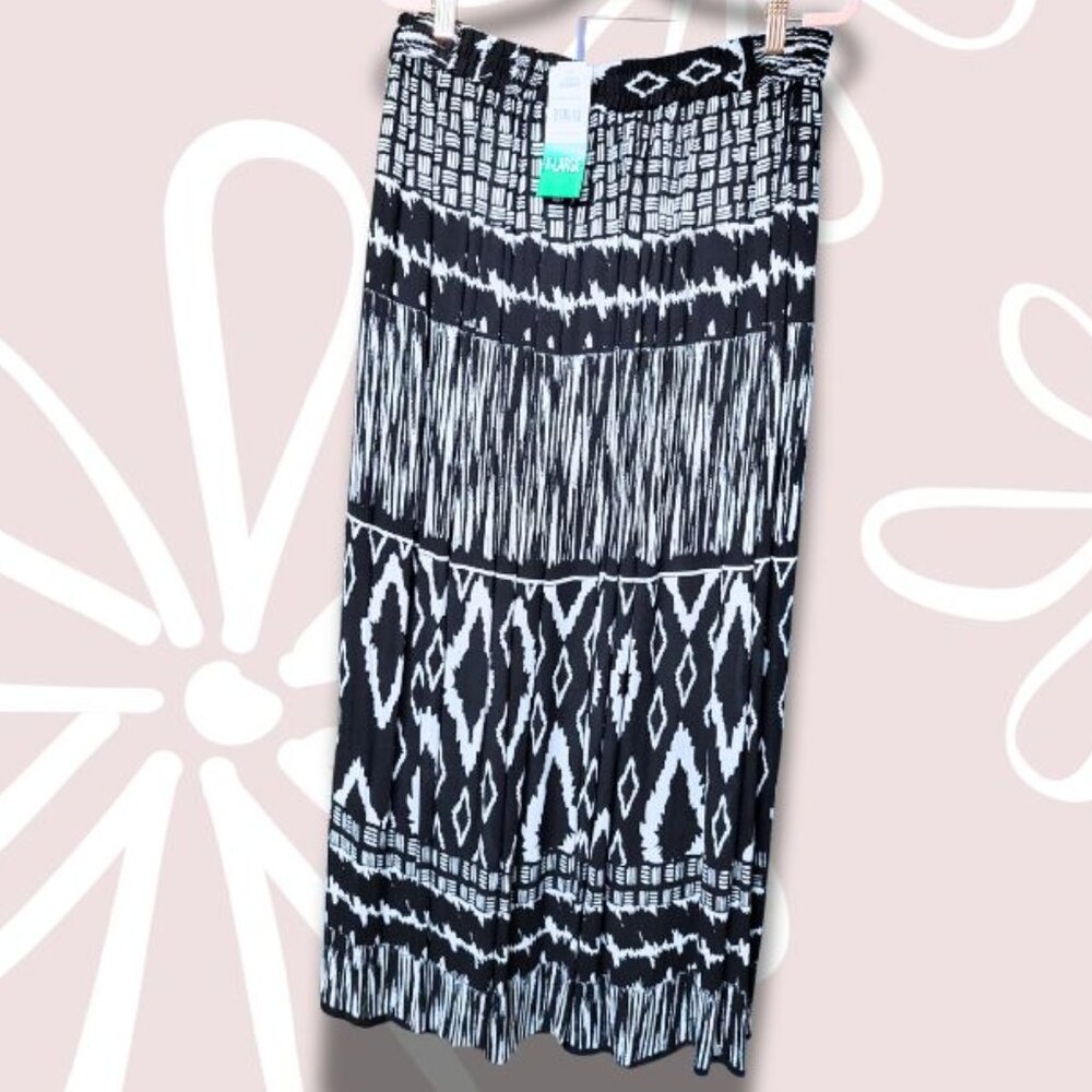 31.$10-XL-CHAUDRY KC NWT Rayon Maxi Skirt Black/White